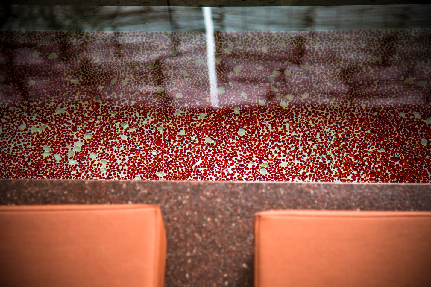 「土」のお部屋の足湯。